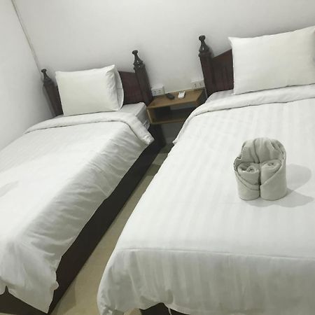 Little Freedom Friendlys Place 琅勃拉邦 外观 照片