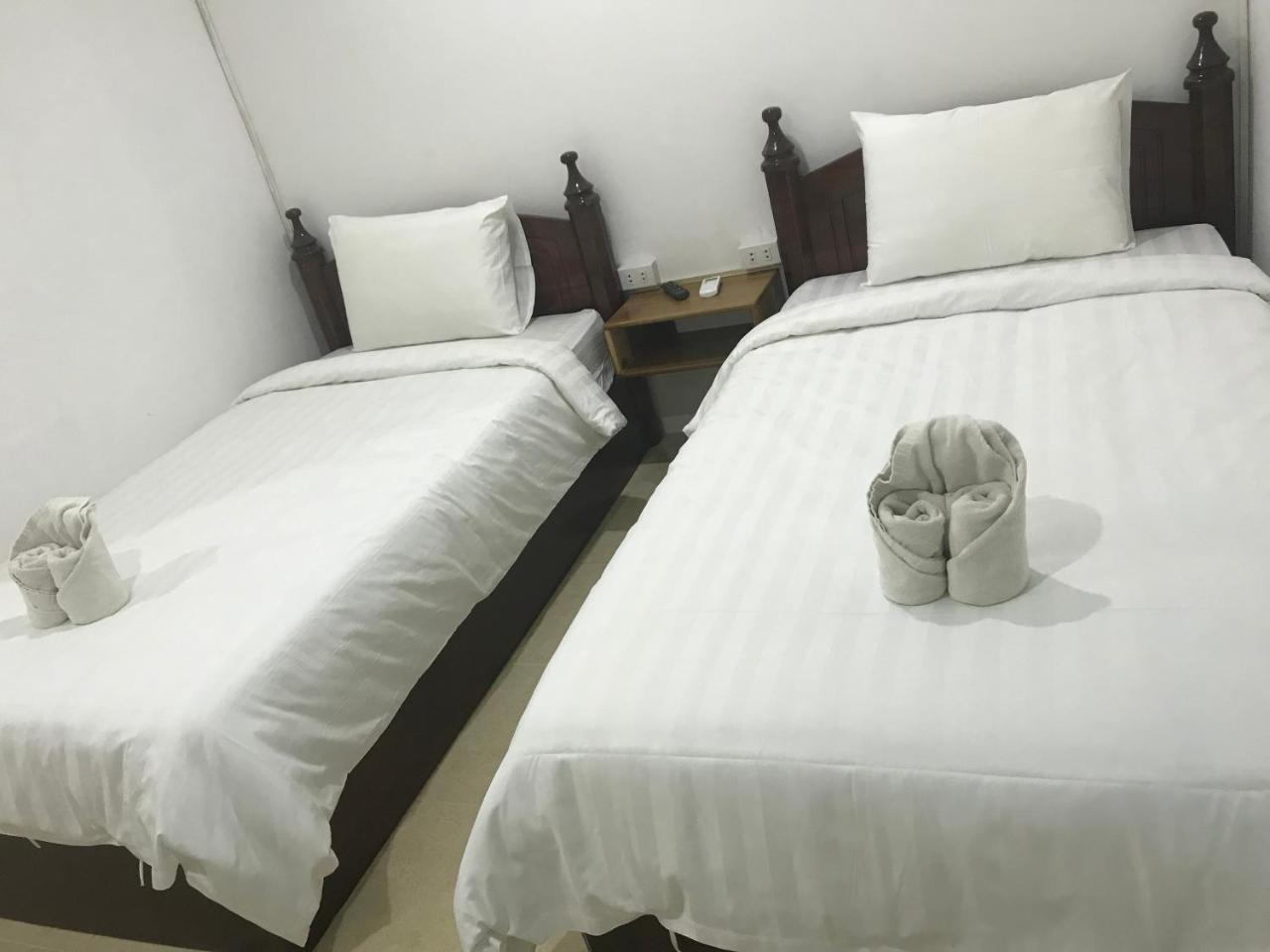 Little Freedom Friendlys Place 琅勃拉邦 外观 照片