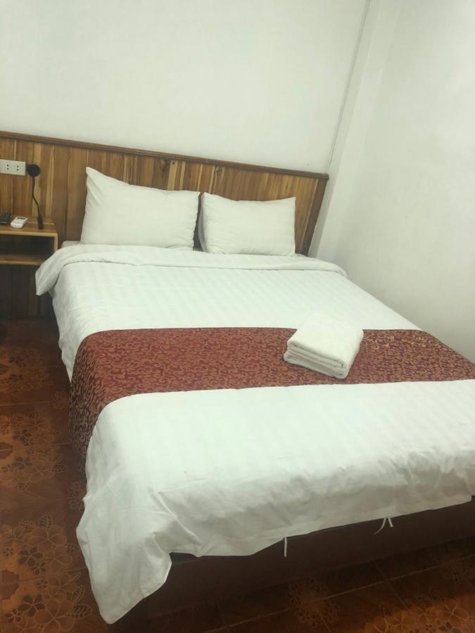 Little Freedom Friendlys Place 琅勃拉邦 外观 照片